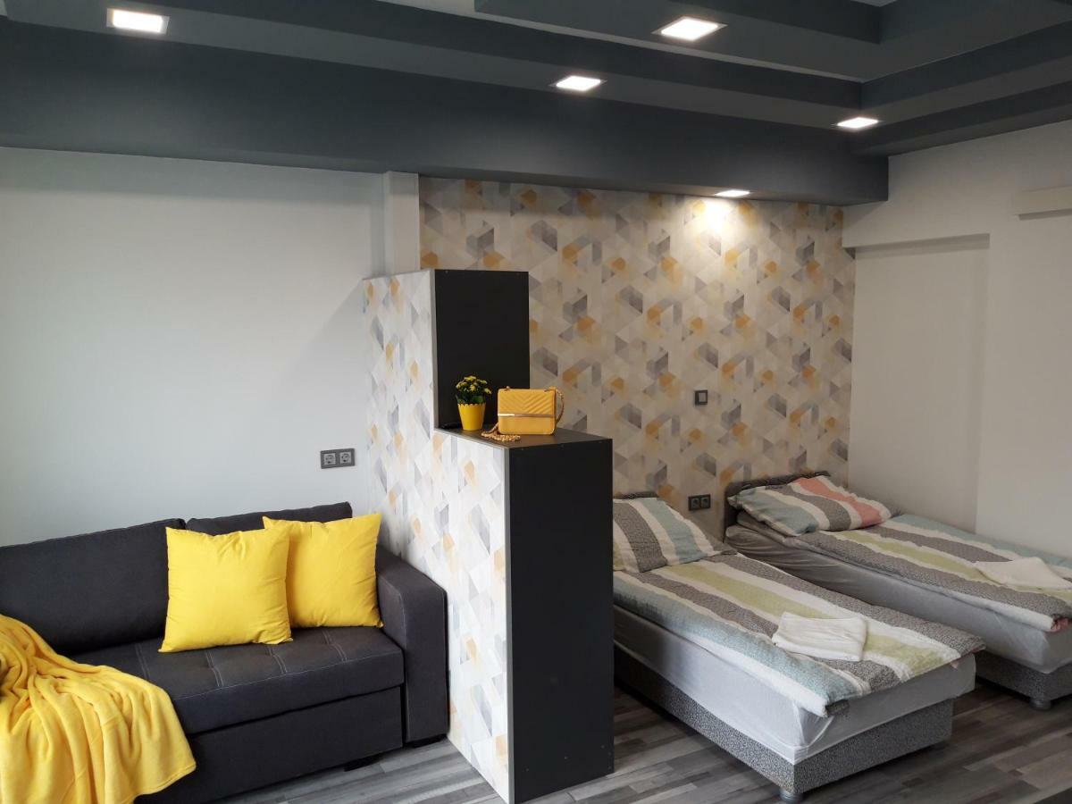 Belvarosi Apartman Szigetvar Exterior photo