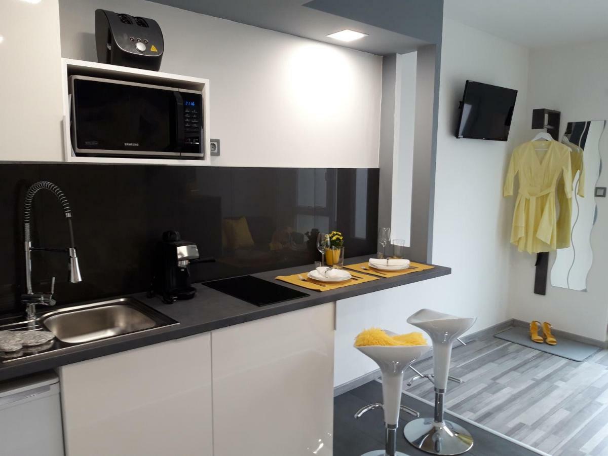 Belvarosi Apartman Szigetvar Exterior photo